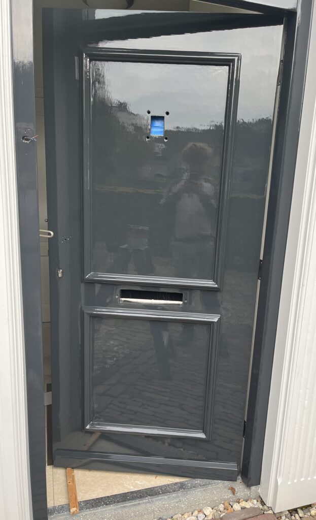 Voordeur donker